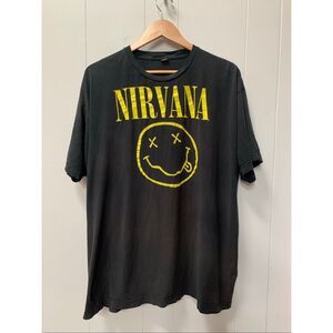 Nirvana Graphic Tee Black and Yellow XXL